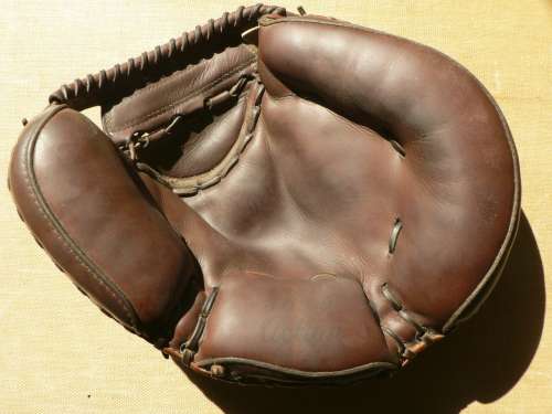 Roy Campanella Wilson A2400 Front